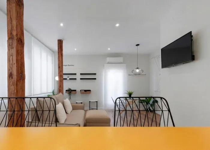 Refurbished And Bright-Pool-1Bed 1Bath-Chueca